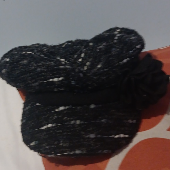 Black and white tweed page boy hat - Picture 1 of 3